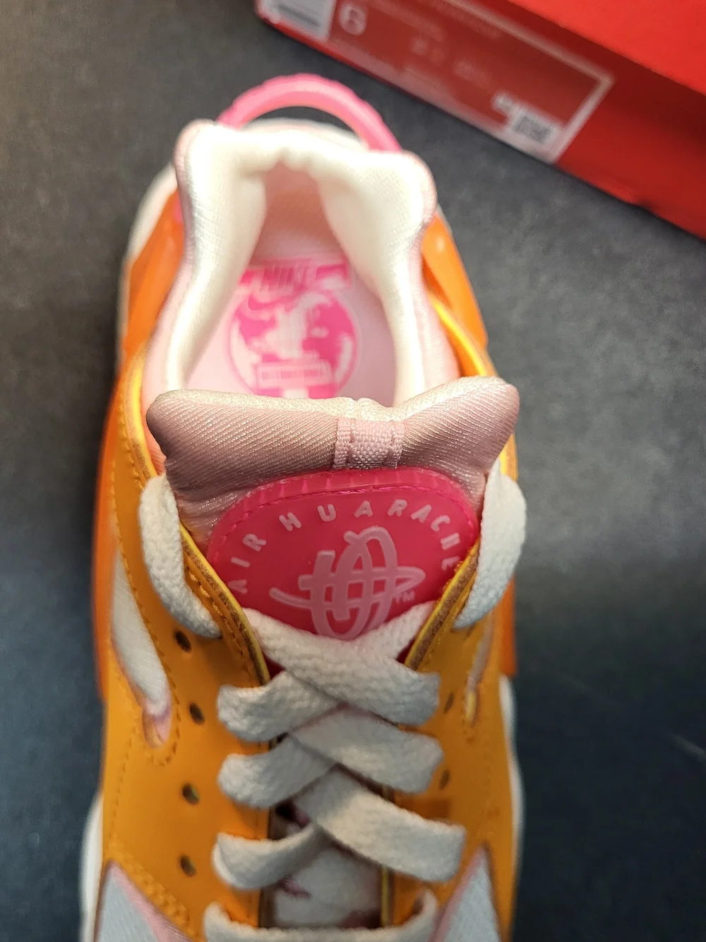 *NEW* Nike Huarache Summit White/Hyper Pink-Solar Women's Size 6